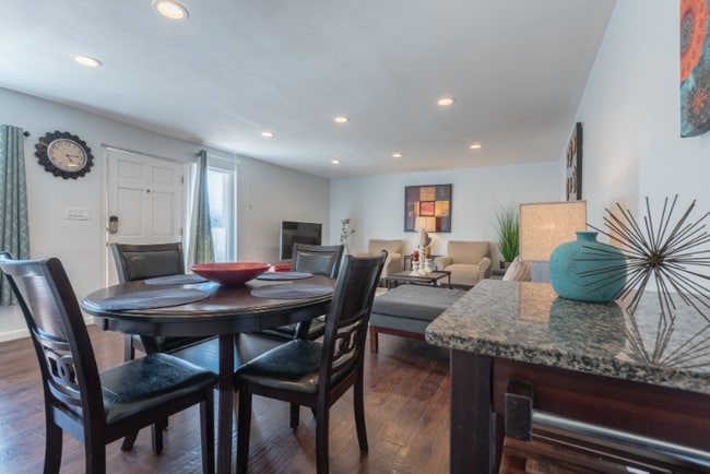 Photo - 3617 Sunswept Dr