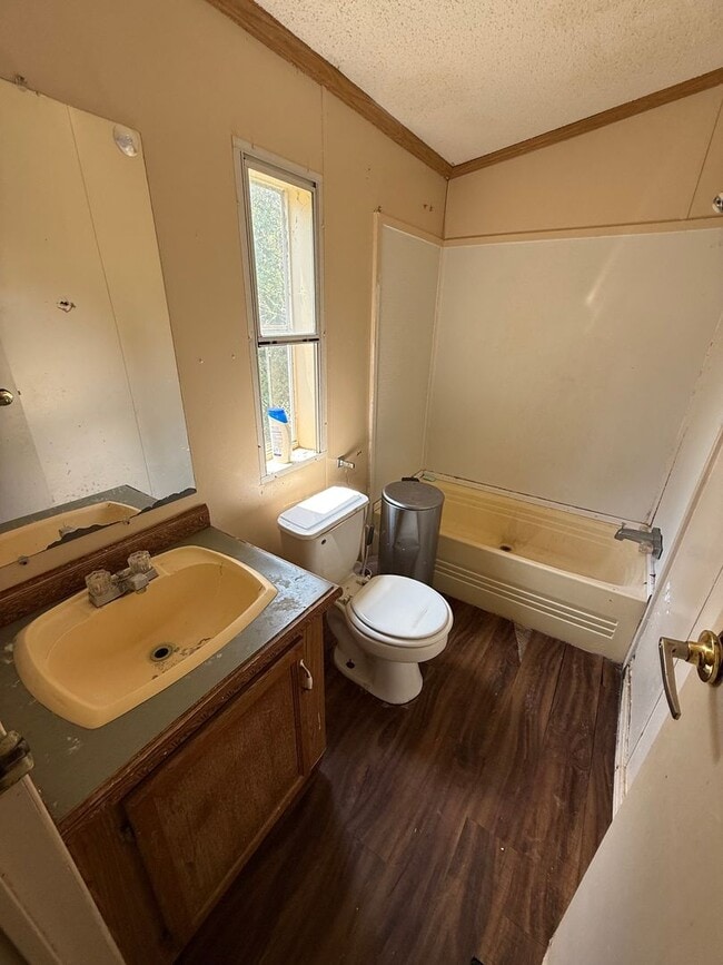 Building Photo - 3 Bed 2 Bath Mobile Home in the Country.