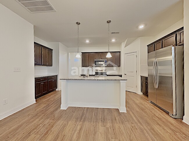 Photo - 427 Catawba St