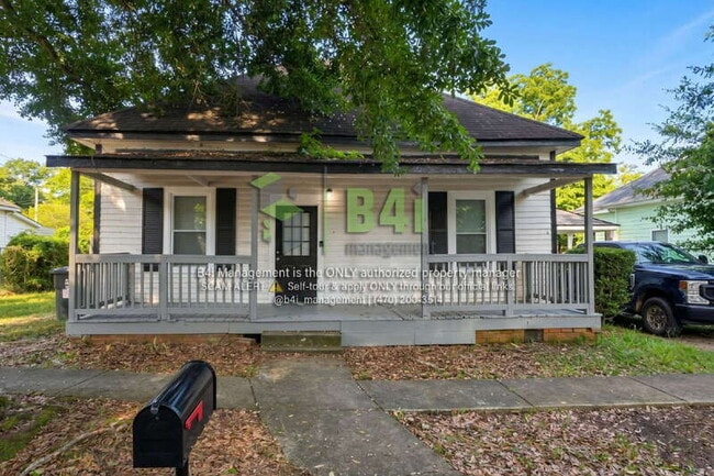 Building Photo - 108 International St