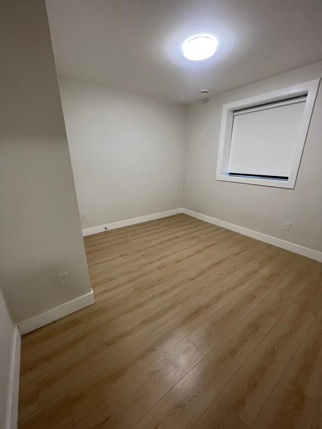 Photo - 10117-1172A 172A St