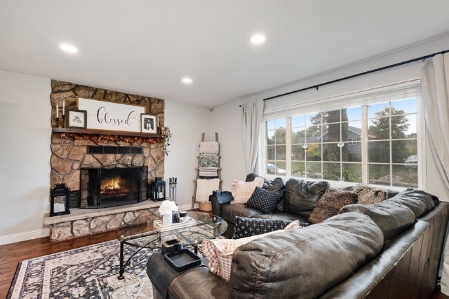 Photo - Beautiful home on large lot. Available 5/15