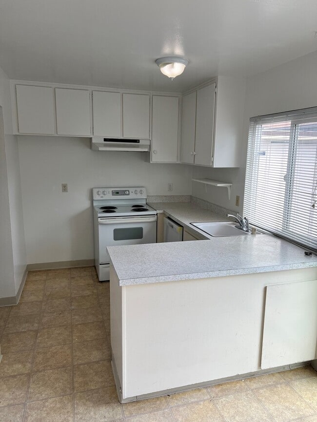 Photo - 8823 Salmon Falls Dr Unit C