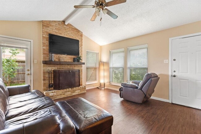 Photo - 1210 Glenda Dr