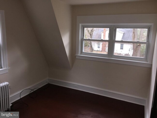 Photo - 1311 Bristol Rd Apartment