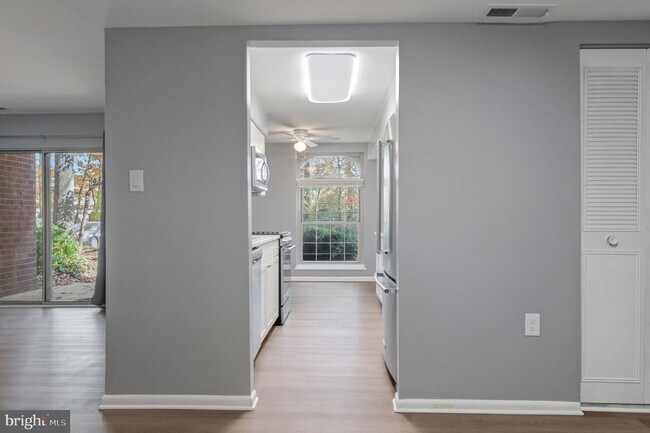 Photo - 3356 Woodburn Rd Unit T3