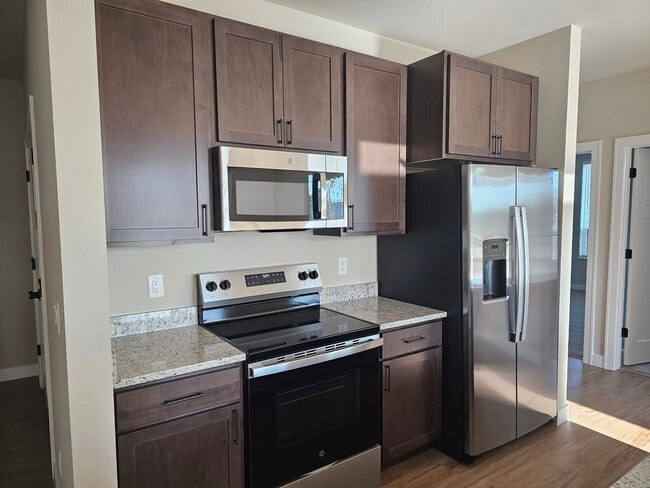 Photo - 880 N Main Apartments