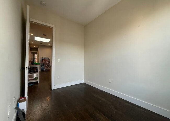 Photo - 5438 Arnold Ave Unidad 2R