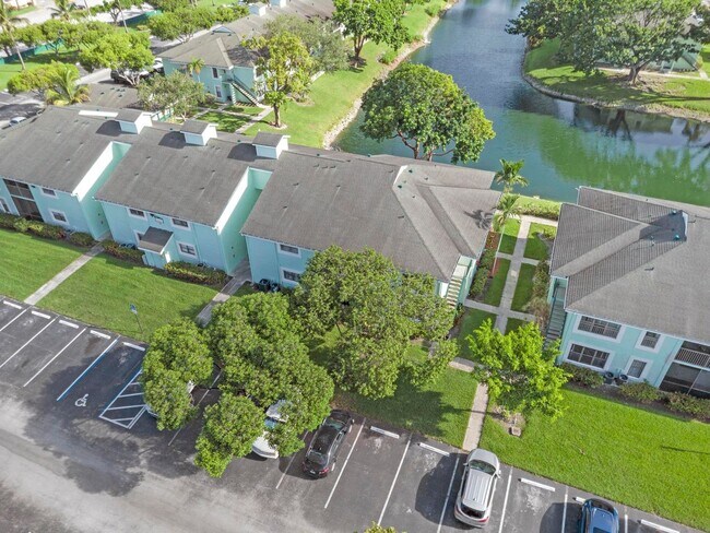 Photo - NICE 2/1 UNIT AVAILABLE AT THE PRESERVE in SUNRISE