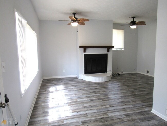 Photo - 8337 Holly Dr