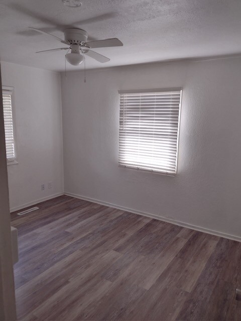 Photo - 248 E Osbourne St Unidad #Upstairs #6