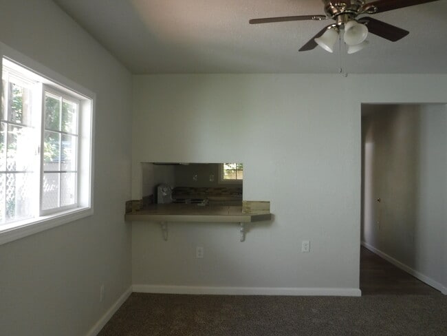 Photo - Charming Home In Central Location