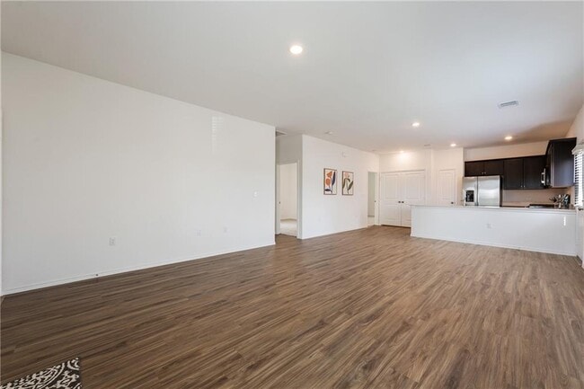 5920 Eden Dr