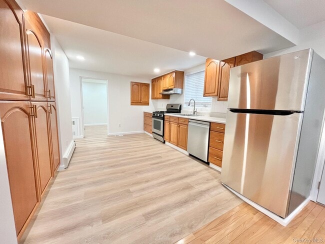 Building Photo - 103 Bennett Ave Unit G