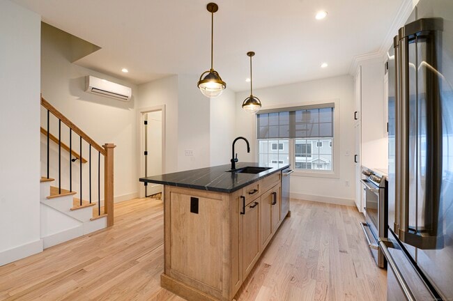 Photo - 2620 Main St Unit 10