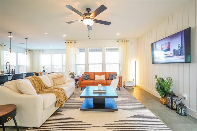 Photo - 7557 Donnelly Ave