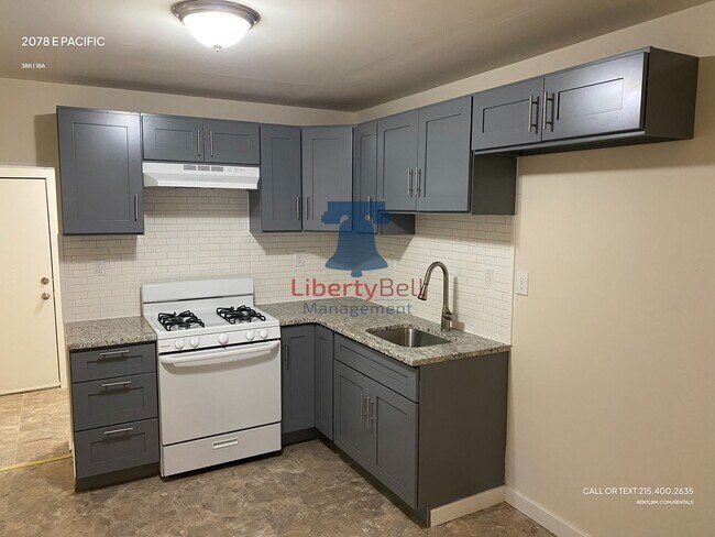 Photo - 2078 E Pacific St