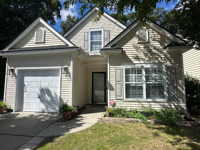 Building Photo - Charming Two Bedroom Home in Pinecrest!