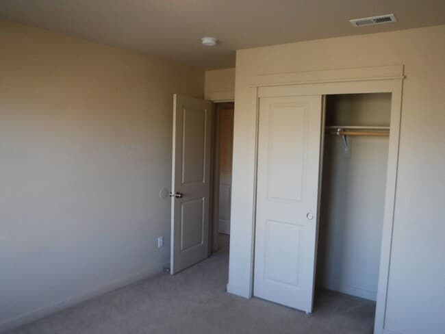 Photo - Conveniently Located 3 Bed/2.5 Bath Single...