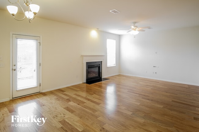 Photo - 318 Beachgrass Ln