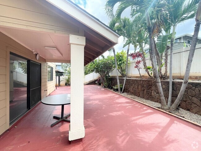 Building Photo - Move In Ready- 4 Bd, 3 Ba- Available Now i... Rental