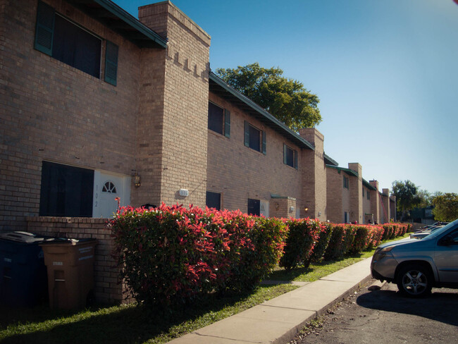 Photo - 1745 Wooten Park Dr Townhome