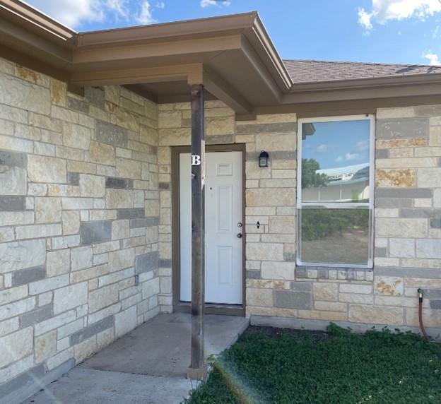 Building Photo - 1375 Loop 332 Rental