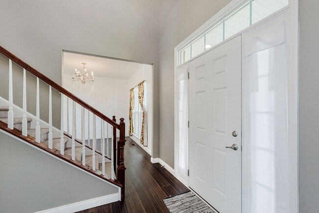 Photo - 1143 Hampton Dr
