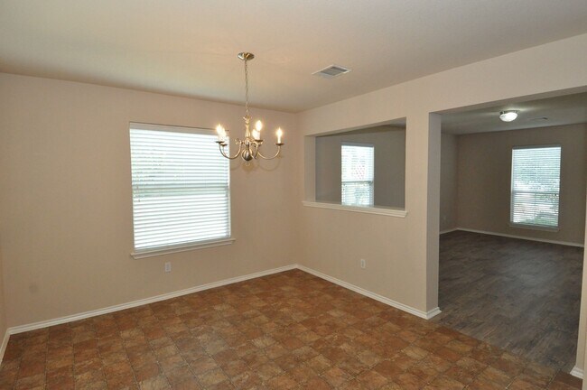 Photo - Great Neighborhood! Minutes to Cedar Park Shopping Areas