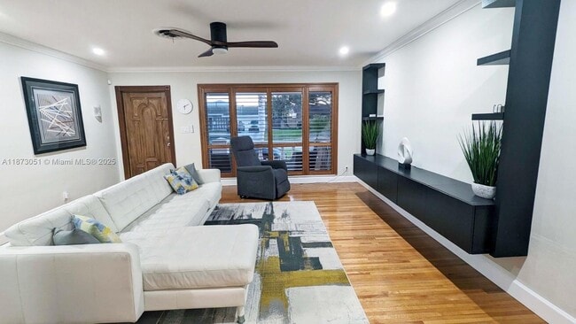 Photo - 4027 Pierce St