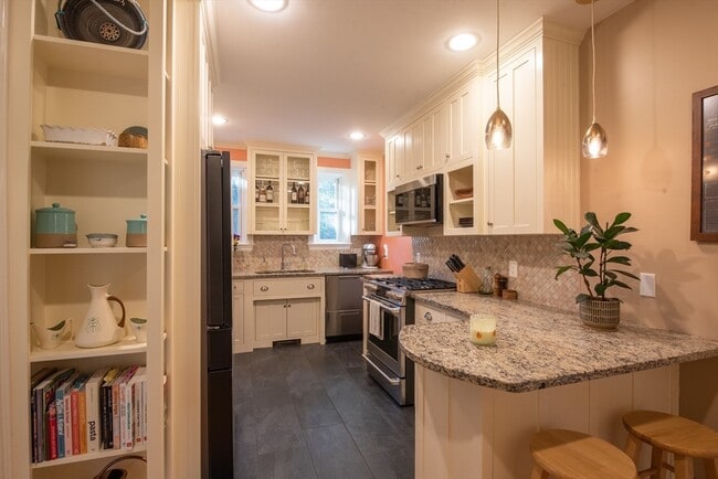 Photo - 159 Washington St Unit 3