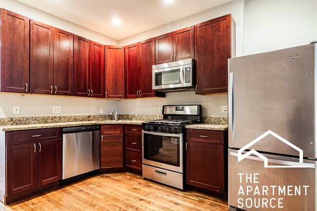 Photo - 2509 W Diversey Ave Unidad 1