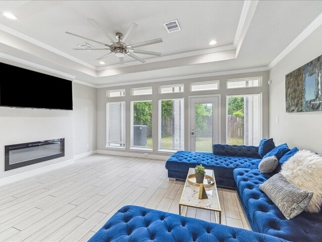 Photo - 4713 New Orleans St