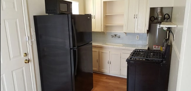 Kitchen - 1512 Willow St