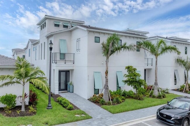 Building Photo - 6028 Red Mangrove Ln