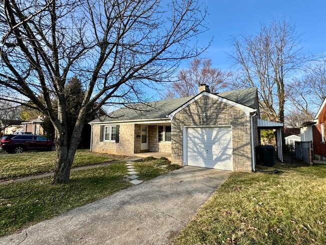 Photo - 479 Stratford Dr