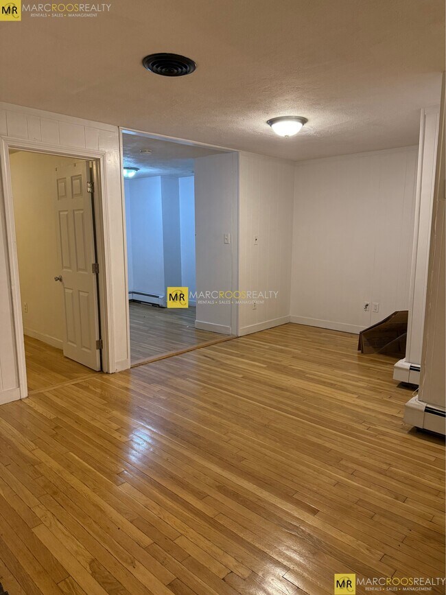 Photo - 469 Commonwealth Ave Unidad B1