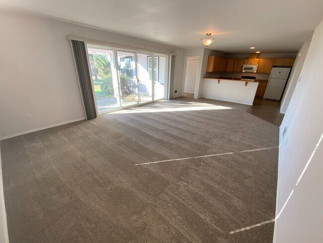 Photo - 2 Bed, 2 Bath Duplex Near Town with Countr...