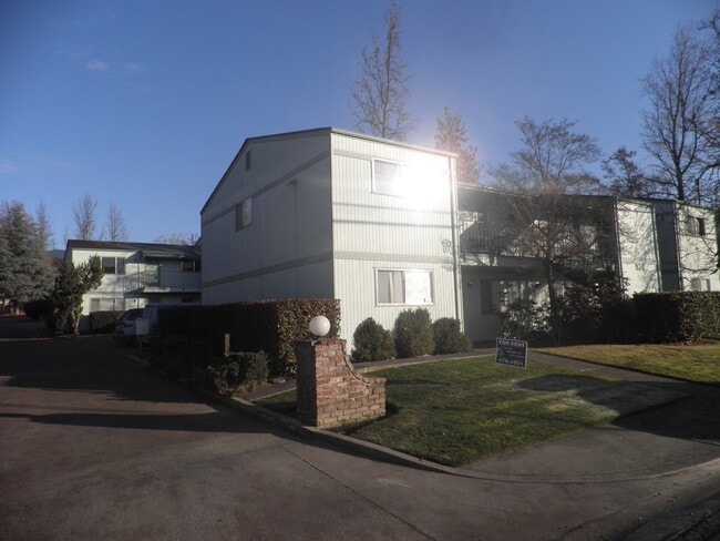 Photo - Great centrally located apartment!