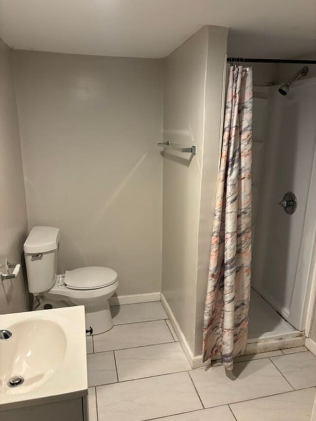 Photo - Blandford Avenue - 817 &amp; 817.5 Unit 817 1/2  A
