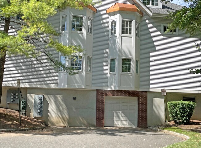 Photo - 12D Leva Dr Unidad 12D Leva Dr