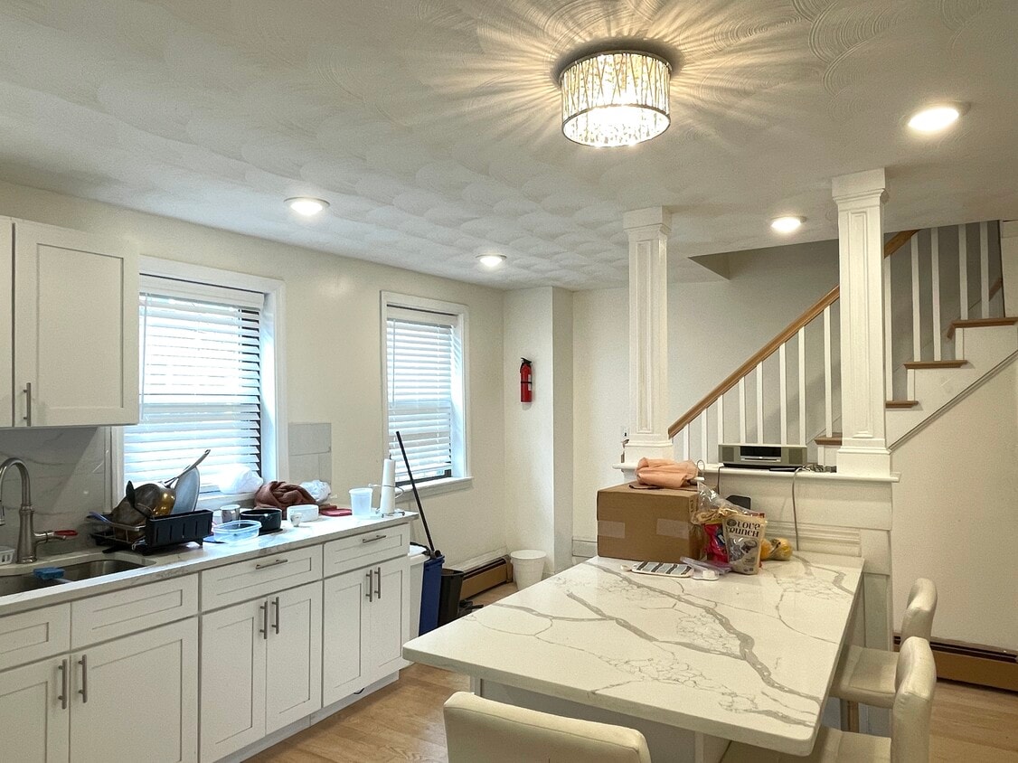 Photo - 37 Oak St (Boston, MA)