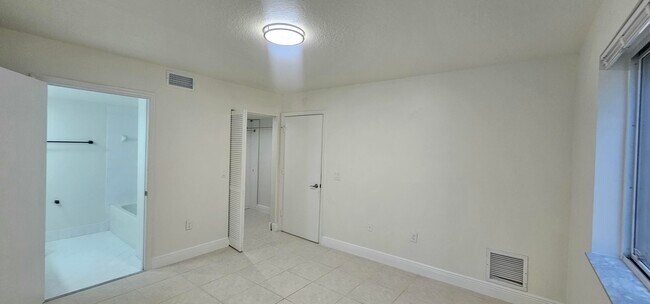 3770 N Jog Rd Unit 101