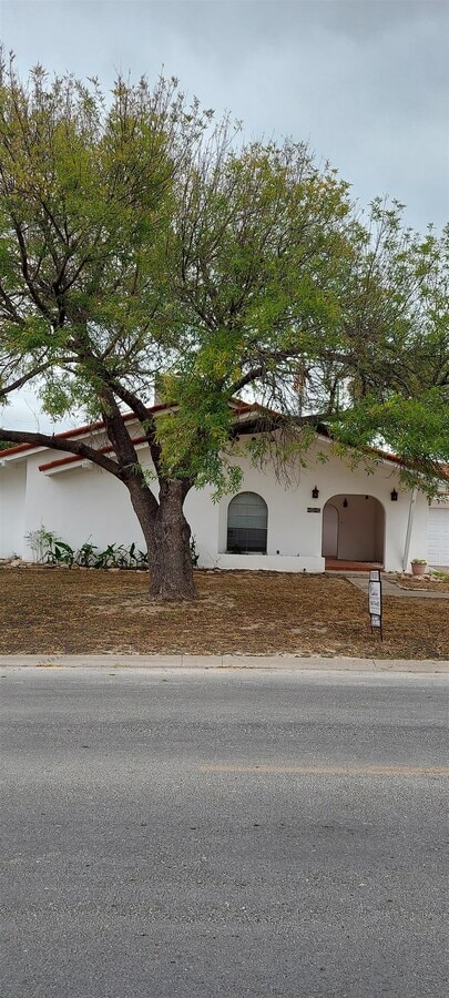 Photo - 2409 N Main St Casa
