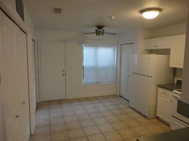 Photo - Beautiful 2 Bedroom, 2.5 Bath Condo in Desirable Isabella Park Unit 8