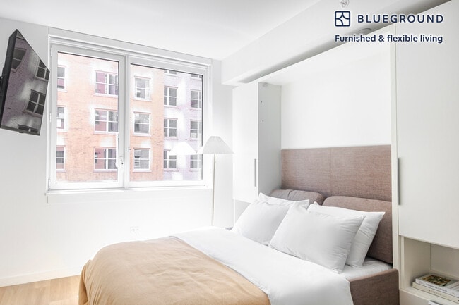 Building Photo - 266 W 96th St Rental