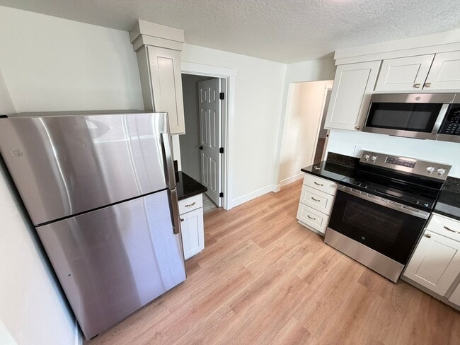 Photo - 289 S 3rd St