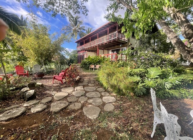 Building Photo - 825 Kumulani Dr