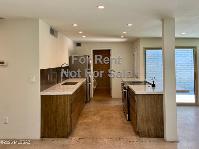 Photo - 5701 E Glenn St
