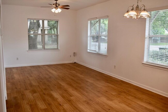 Photo - 2302 Colorado St Unit B